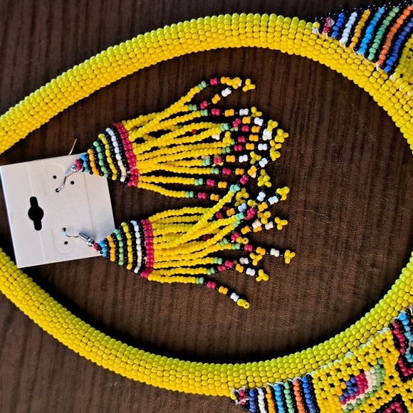 Authentic African Necklace Set - Picture 7 of 9